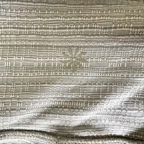 Athleta sz S High Rise Jacquard Mesh Chat to Town Capri Leggings - Picture 6 of 7